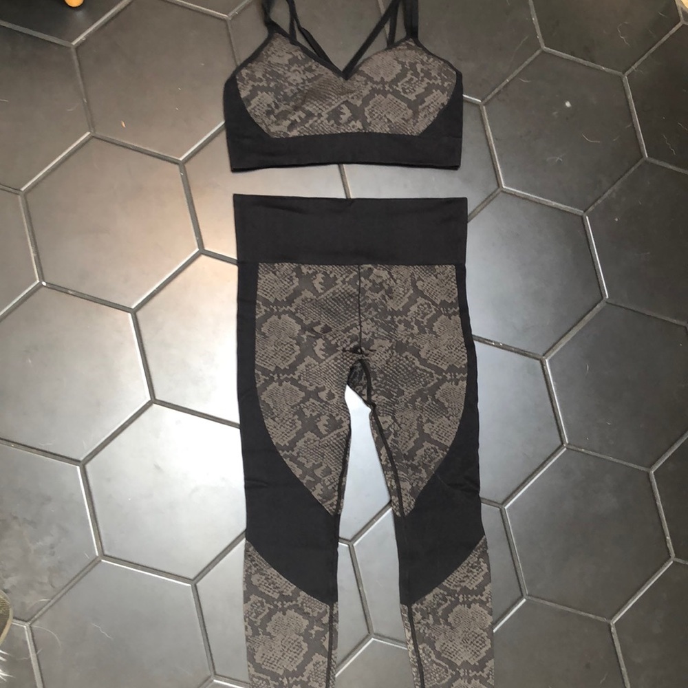 Workout top and pants